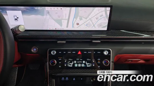 Genesis GV80 — Фото автомобиля 14
