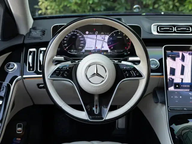 Mercedes-Benz Maybach S-Class — Фото автомобиля 13