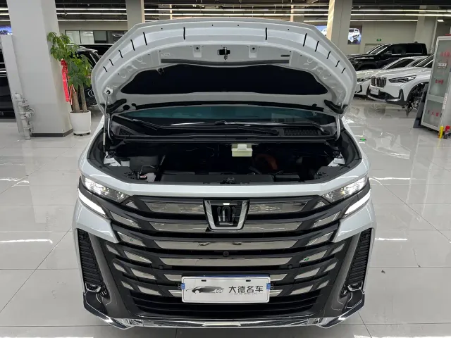 Toyota Vellfire — Фото автомобиля 28