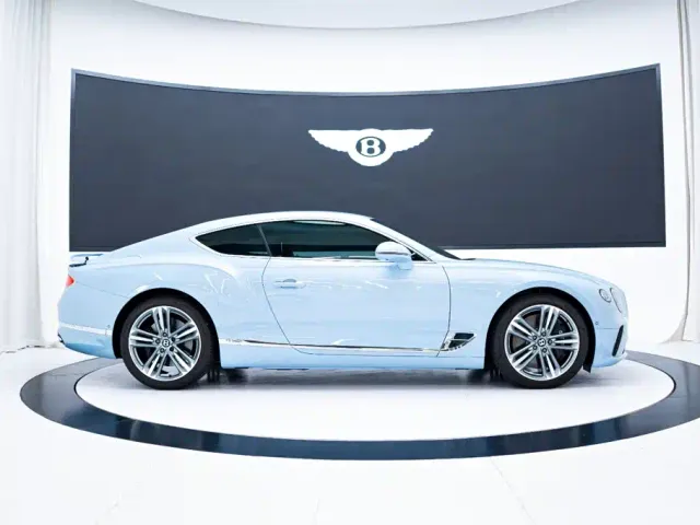 Bentley Continental — Фото автомобиля 6