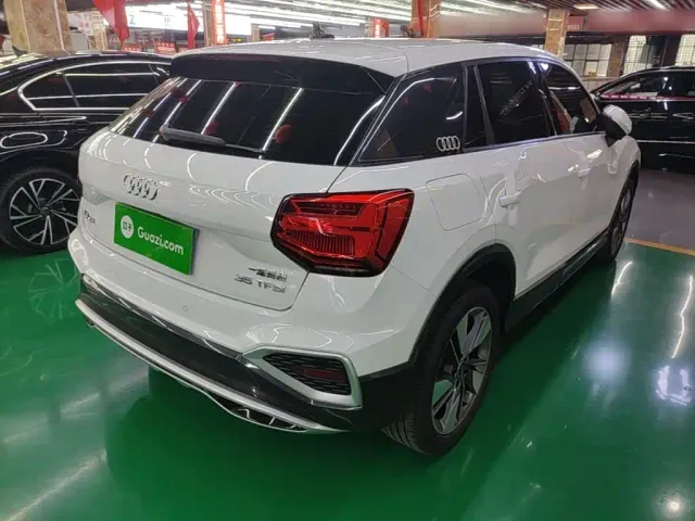 Audi Q2L — Фото автомобиля 6