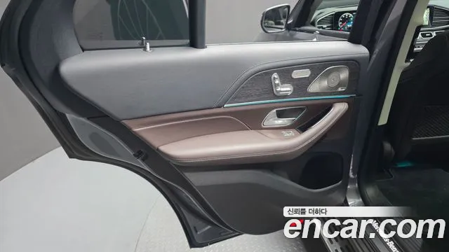 Mercedes-Benz GLE-Class — Фото автомобиля 19