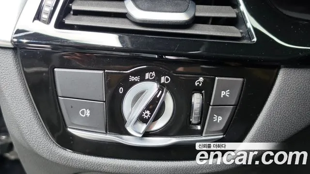 BMW 5 Series G30 — Фото автомобиля 20