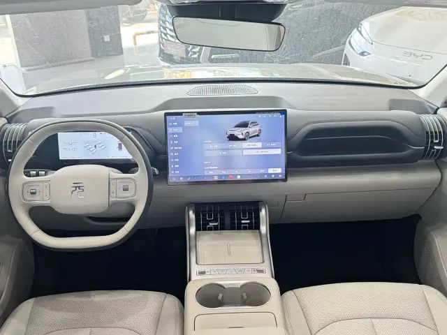 BYD Yuan PLUS — Фото автомобиля 11