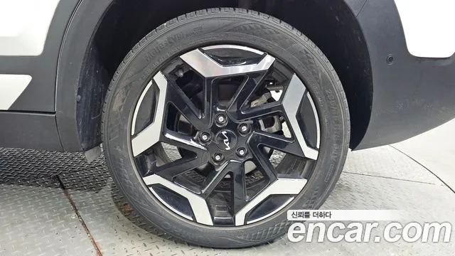 Kia Seltos Новый Seltos Бензин 2.0 2WD — Фото автомобиля 20