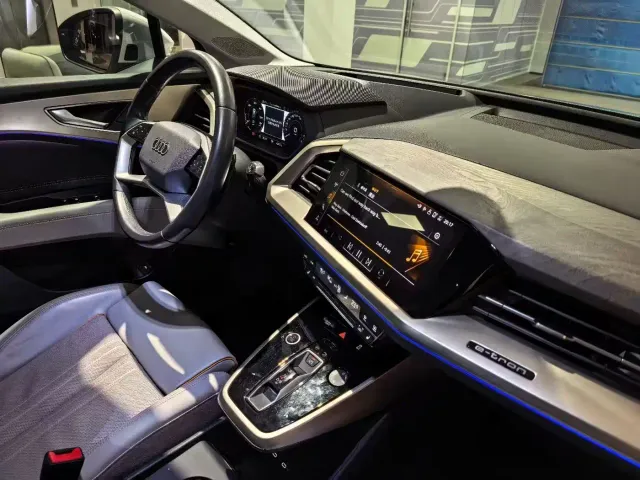 Audi Q5 e-tron — Фото автомобиля 7