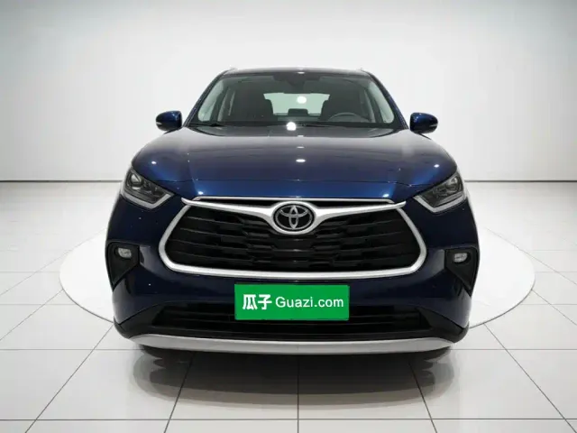 Toyota Highlander — Фото автомобиля 2