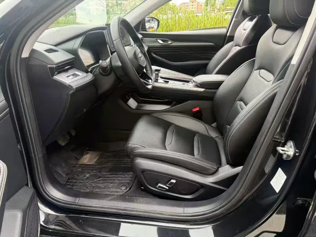 Geely Xingrui — Фото автомобиля 4