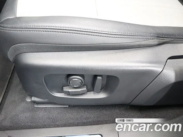 Land Rover Range Rover Evoque — Фото автомобиля 11