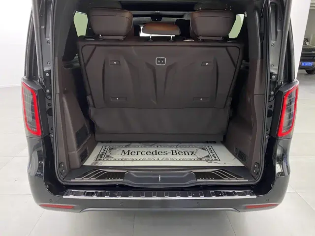 Mercedes-Benz V-Class — Фото автомобиля 9