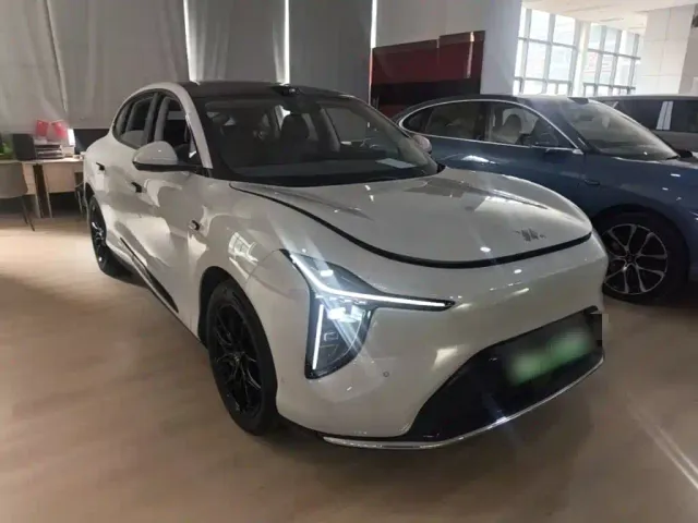 IM Motors LS6 — Фото автомобиля 3