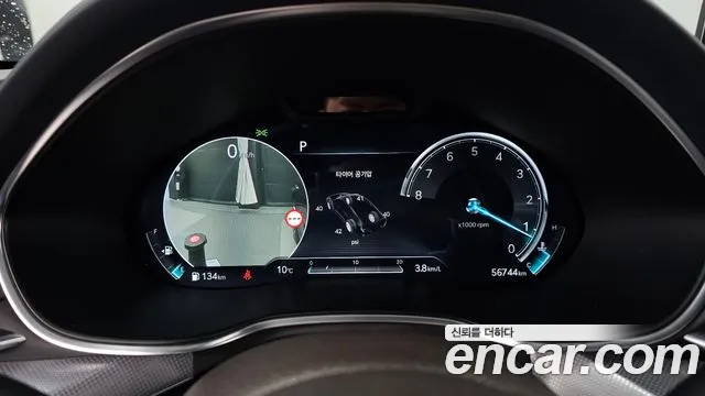 Genesis G80 Бензин 2.5 турбо AWD — Фото автомобиля 8