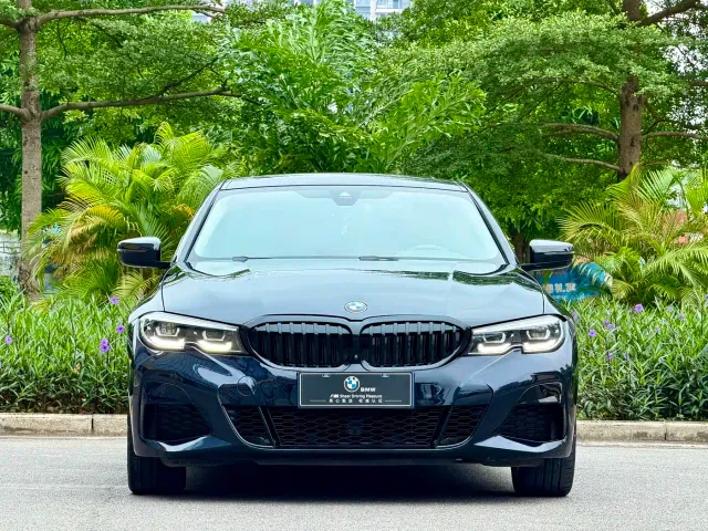 BMW 3 Series — Фото автомобиля 2