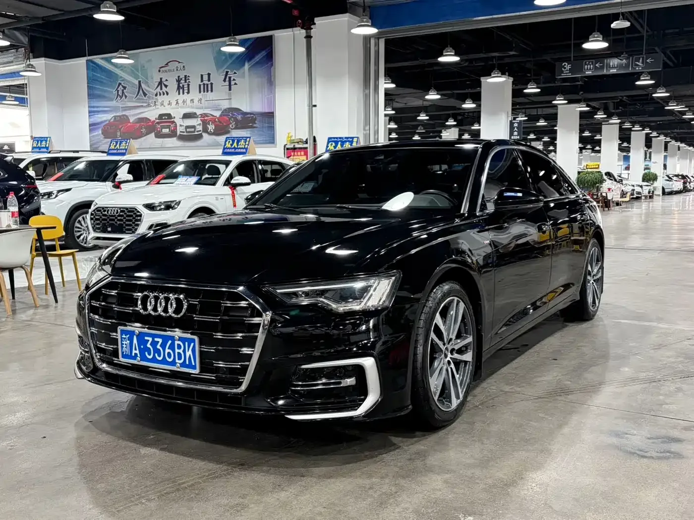 Audi Audi A6L 2023 40 TFSI Luxury Dynamic — Фото автомобиля 3