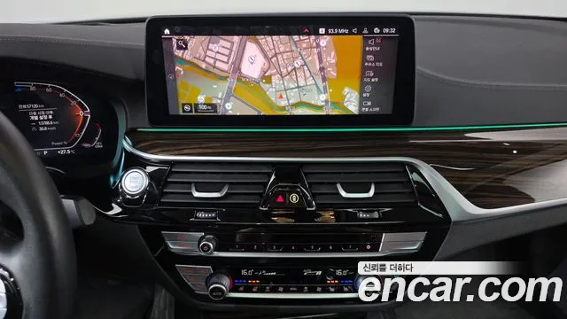 BMW 5-Series 5 серия (G30) 523d Luxury — Фото автомобиля 14