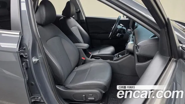 Hyundai Kona SX2 — Фото автомобиля 17