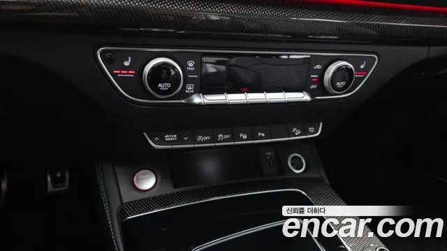 Audi SQ5 FY — Фото автомобиля 19
