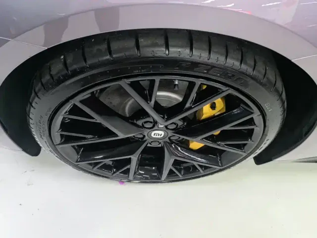 Xiaomi SU7 — Фото автомобиля 22