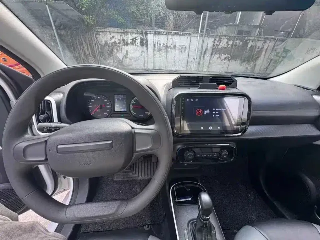 Roewe Clever — Фото автомобиля 5