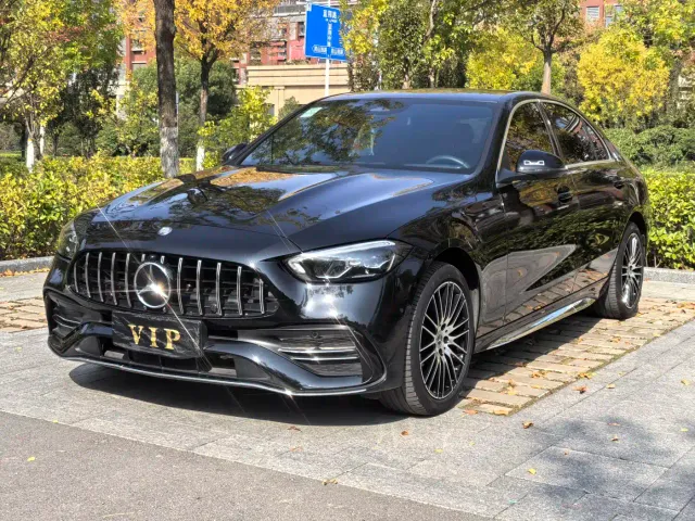 Фотография автомобиля — Mercedes-Benz C-Class