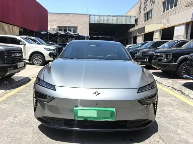 Dongfeng eπ 007 — Фото автомобиля 2