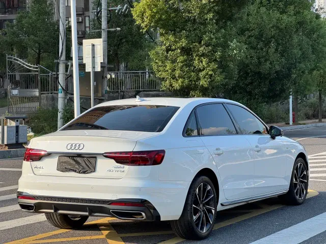 Audi A4L — Фото автомобиля 6