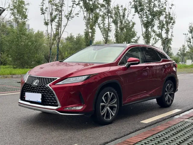 Фотография автомобиля — Lexus RX