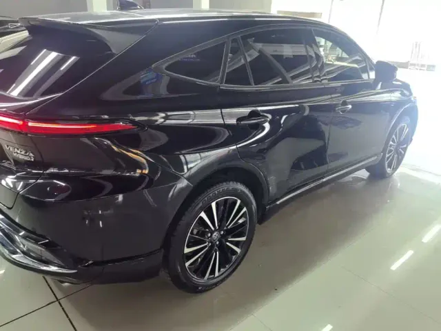 Toyota Venza — Фото автомобиля 6