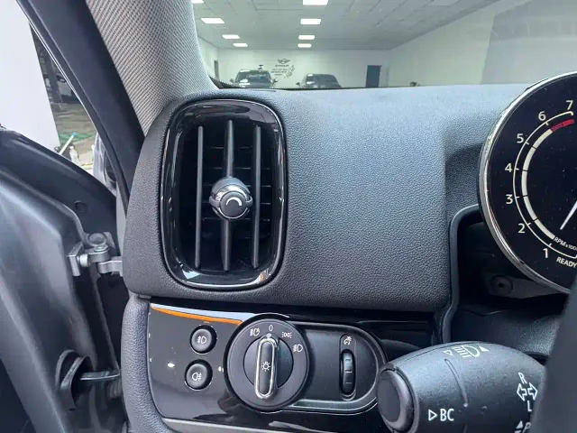 MINI Countryman — Фото автомобиля 17