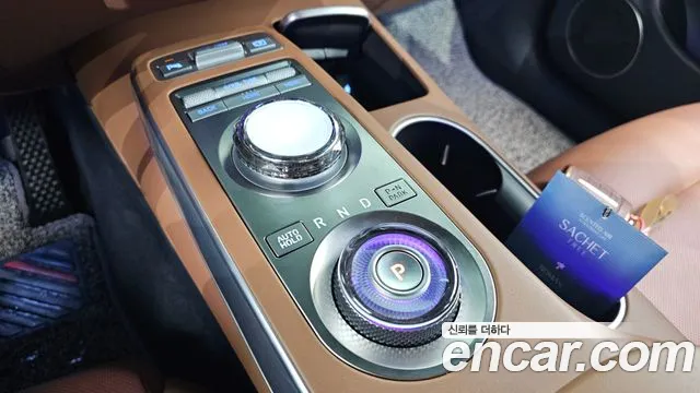 Genesis GV70 — Фото автомобиля 9