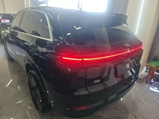 Li Auto Li Auto L7 2024 Pro — Фото автомобиля 4