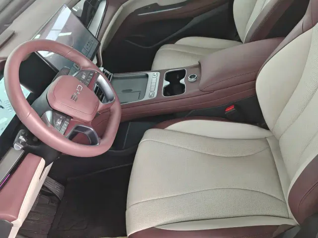 BYD Seal 07 DM-i 2026 DM-i 1.5T 230km Flagship — Фото автомобиля 4