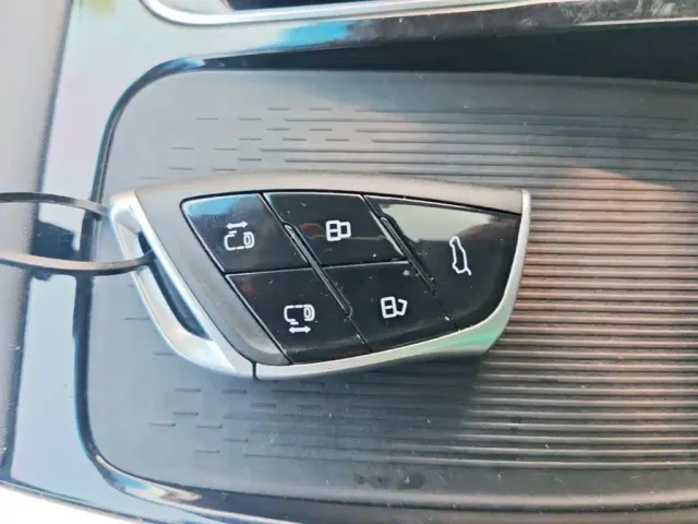 Maxus G90 — Фото автомобиля 8