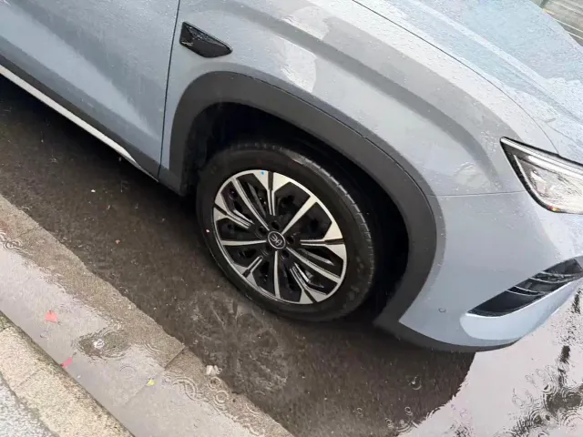 BYD Song Ultra — Фото автомобиля 3