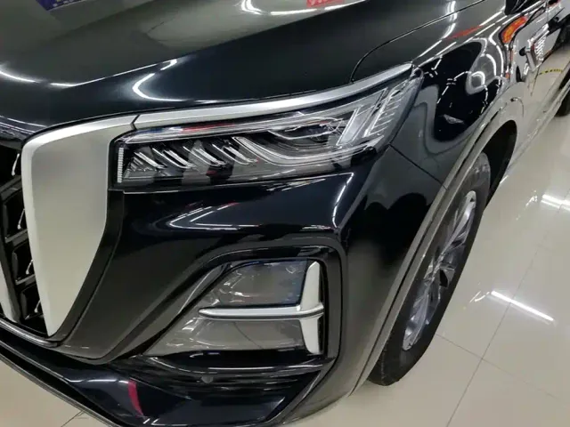Hongqi HS5 — Фото автомобиля 5