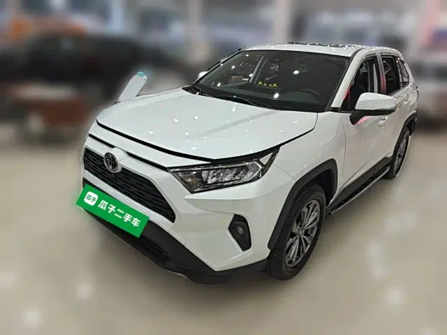Фотография автомобиля — Toyota RAV4