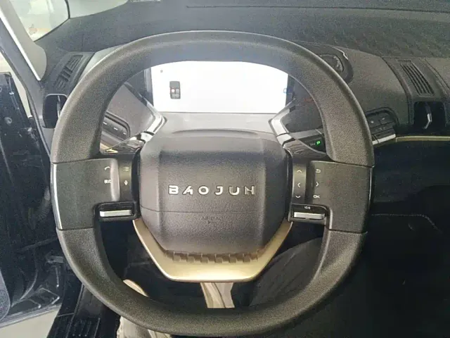 Baojun KiWi EV — Фото автомобиля 10