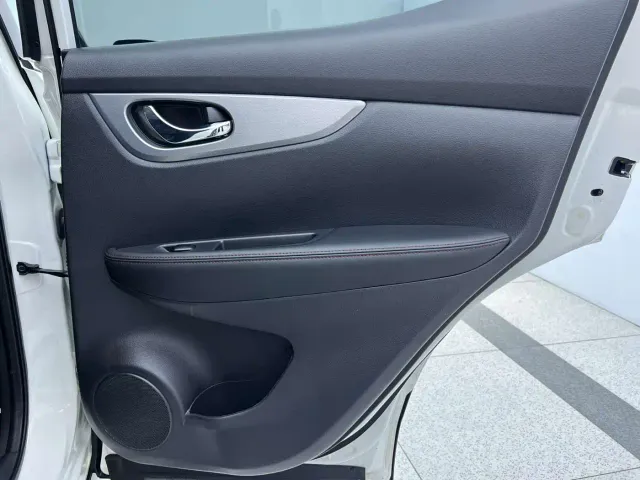Nissan Qashqai — Фото автомобиля 14
