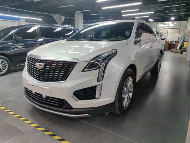 Фотография автомобиля — Cadillac XT5