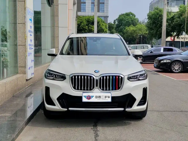 BMW X3 — Фото автомобиля 2