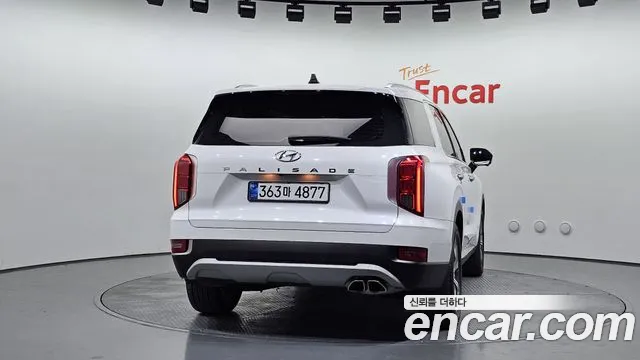 Hyundai Palisade Palisade Дизель 2.2 2WD — Фото автомобиля 4