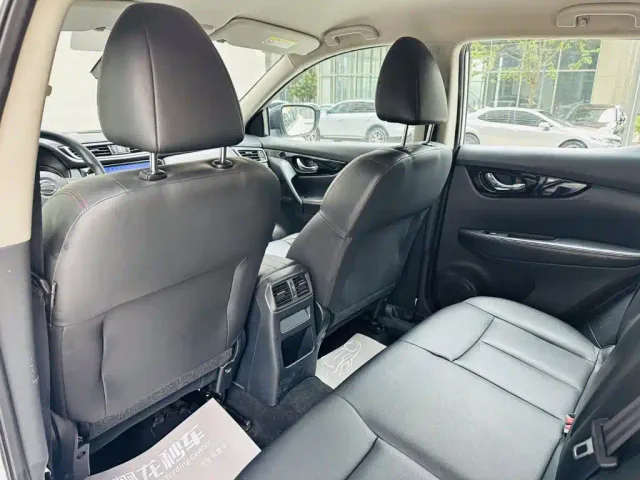 Nissan Qashqai — Фото автомобиля 10