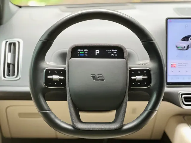 Li Auto L7 — Фото автомобиля 9