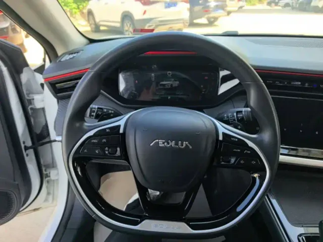 Dongfeng Yixuan MAX — Фото автомобиля 10
