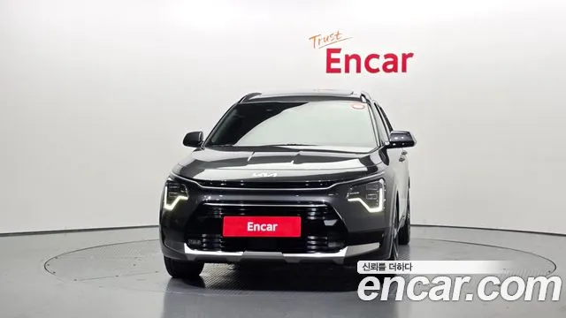 Kia Niro The All New Niro Signature — Фото автомобиля 3