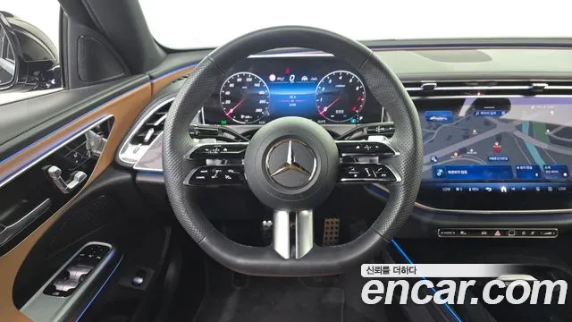 Mercedes-Benz E-Class — Фото автомобиля 13