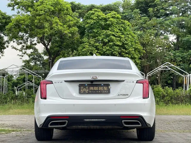 Cadillac CT5 — Фото автомобиля 5