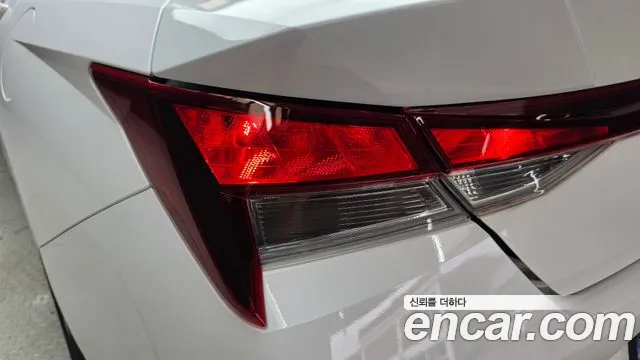 Hyundai Avante — Фото автомобиля 8