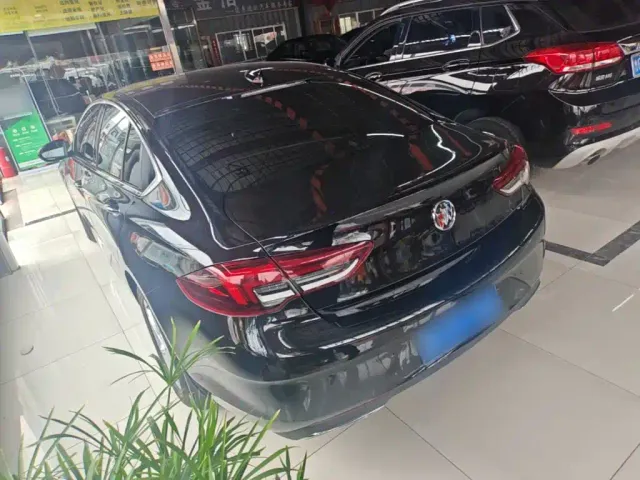 Buick Regal — Фото автомобиля 4