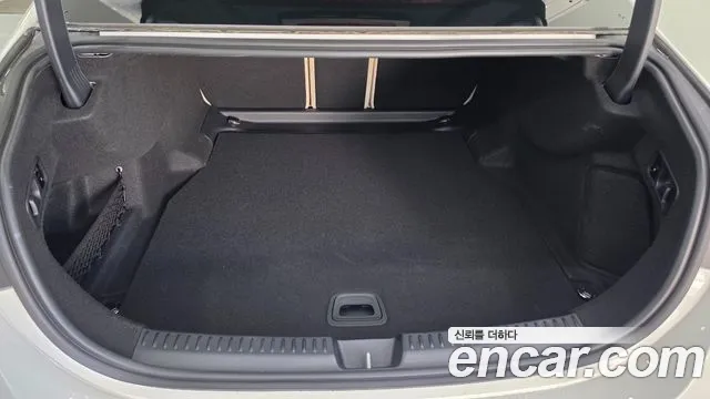 Mercedes-Benz E-Class W214 — Фото автомобиля 19